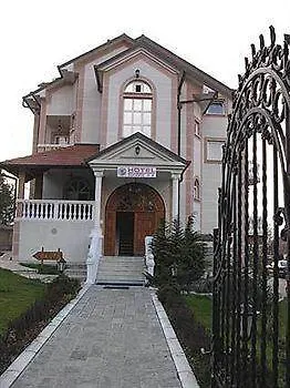 Sucevic Garni Otel 4*