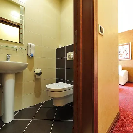 Otel Sucevic Garni 4*
