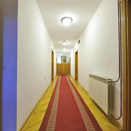 Sucevic Garni Otel 4*